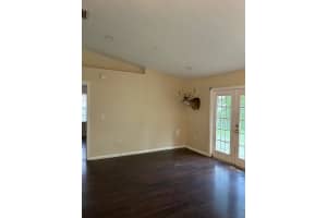 522 SE 36th Ter, Okeechobee, FL 34974 Sold 12/05/25