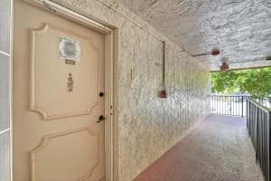 7950 Mcnab Road, Tamarac, FL 33321 - MLS#F10531453