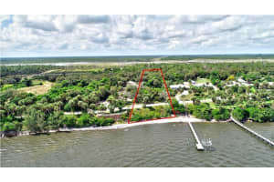 7507 Indian River Drive, Fort Pierce, FL 34982 - MLS#F10531488