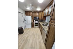 219 NE 14th Ave, Hallandale Beach, FL 33009 - MLS#F10531492