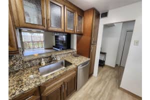 219 NE 14th Ave, Hallandale Beach, FL 33009 - MLS#F10531492