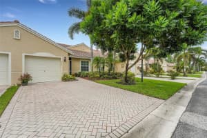 2041 Stonington Terrace, West Palm Beach, FL 33411 - MLS#F10531530