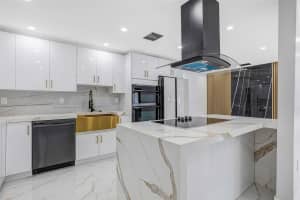 2633 Taft St, Hollywood, FL 33020 - MLS#F10531537