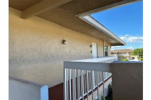 930 Twin Lakes Dr 8-P, Coral Springs, FL 33071 - MLS#F10531548