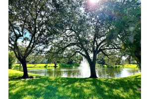 930 Twin Lakes Dr 8-P, Coral Springs, FL 33071 - MLS#F10531548