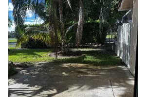 8438 NW 40 court, Sunrise, FL 33351 - MLS#F10531550