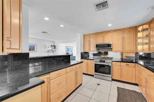 281 SW 18th Ct, Pompano Beach, FL 33060 - MLS#F10531600