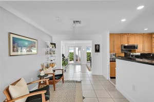 281 SW 18th Ct, Pompano Beach, FL 33060 - MLS#F10531600
