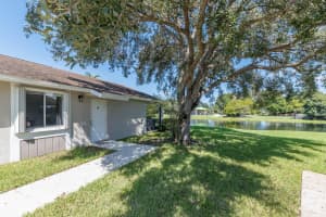 518 Woodgate Cir E, Sunrise, FL 33326 - MLS#F10531611