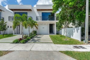 921 NE 17th Ter A, Fort Lauderdale, FL 33304 - MLS#F10531621