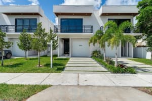 921 NE 17th Ter A, Fort Lauderdale, FL 33304 - MLS#F10531621