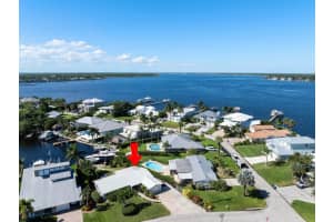 1798 Sw Cabin Pl, Palm City