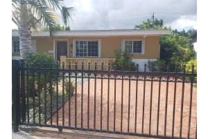 19720 NE 10th Ct, Miami, FL 33179 - MLS#F10531648