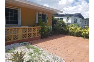 19720 NE 10th Ct, Miami, FL 33179 - MLS#F10531648