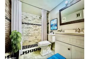 12 NE 19th Ct 204A, Wilton Manors, FL 33305 - MLS#F10531720