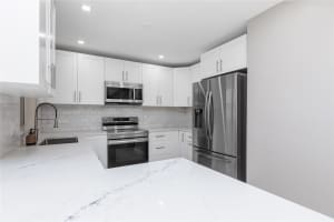 2002 SW Natura Blvd D, Deerfield Beach, FL 33441 - MLS#F10531756