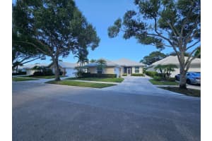 1025 Bedford Ave, Palm Beach Gardens, FL 33403 - MLS#F10531783