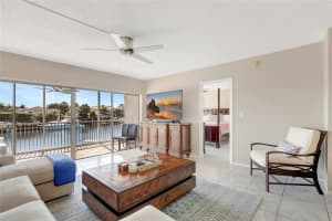 390 N Federal Hwy 202, Deerfield Beach, FL 33441 - MLS#F10531784
