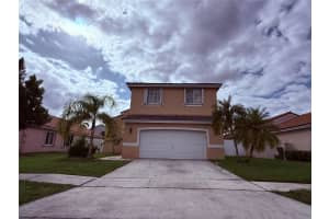 322 SW 193rd Ave, Pembroke Pines, FL 33029 - MLS#F10531801