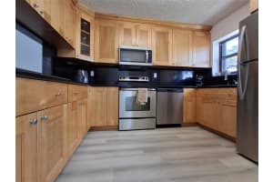 643 Banks Rd, Margate, FL 33063 - MLS#F10531811