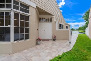 8600 Floralwood Dr, Boca Raton, FL 33433 - MLS#F10531815