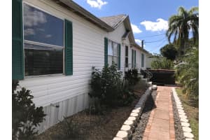 1192 Chobee Street, Okeechobee, FL 34974 - MLS#F10531816