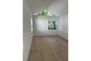 622 SE 6th Ct, Fort Lauderdale, FL 33301 Sold 12/19/25