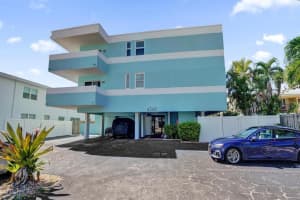 4549 N Ocean Dr 1, Lauderdale By The Sea, FL 33308 - MLS#F10531852