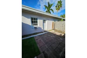 1100 NE 12th Avenue 3, Fort Lauderdale, FL 33304 - MLS#F10531859