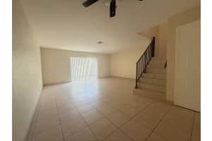 7903 Sw 9th St North Lauderdale, FL 33068 - Off Market