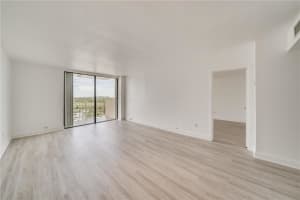 2350 NE 135th St 1212, North Miami, FL 33181 - MLS#F10531878