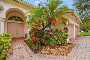 5045 NW 57th Way, Coral Springs, FL 33067 - MLS#F10531880