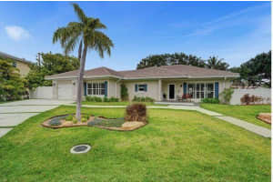2622 NE 27th Ave, Lighthouse Point, FL 33064 - MLS#F10531883