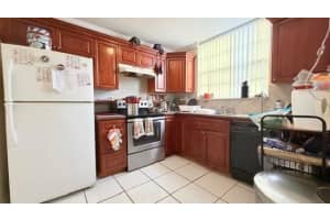 1794 NW 55th Ave 203, Lauderhill, FL 33313 - MLS#F10531966