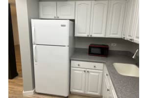 3720 Inverrary Dr, Lauderhill, FL 33319 - MLS#F10531970