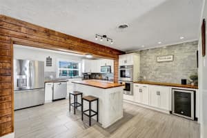 1961 NW 33rd St, Oakland Park, FL 33309 - MLS#F10531982