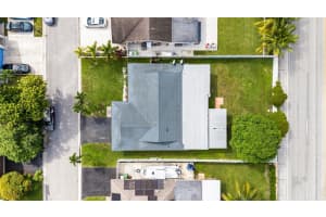 9701 NW 83rd St, Tamarac, FL 33321 - MLS#F10531996