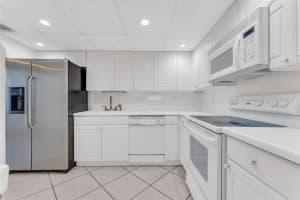 1401 S Federal Hwy 218, Boca Raton, FL 33432 - MLS#F10532000