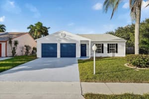 7867 Ridgewood Dr, Lake Worth, FL 33467 - MLS#F10532024