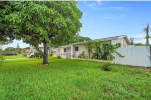 2011 NW 185th Ter, Miami Gardens, FL 33056 - MLS#F10532072