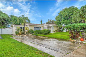 2011 NW 185th Ter, Miami Gardens, FL 33056 - MLS#F10532072
