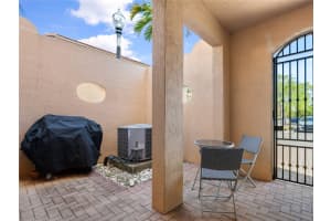 14741 SW 11th St, Pembroke Pines, FL 33027 - MLS#F10532096