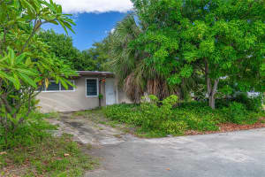 303 NE 8th Ct, Pompano Beach, FL 33060 - MLS#F10532140