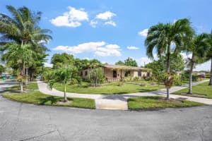 45 NE 212th St, Miami, FL 33179 - MLS#F10532156