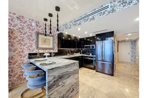 1800 Ocean Drive, Hallandale Beach, FL 33009 - MLS#F10532163