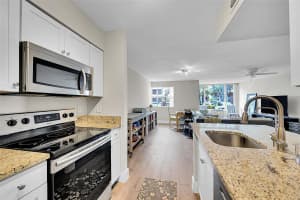 2841 Oakland Forest Drive, Oakland Park, FL 33309 - MLS#F10532182