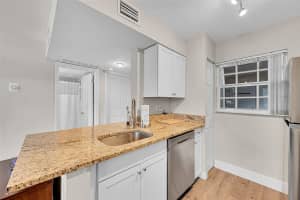 2841 Oakland Forest Drive, Oakland Park, FL 33309 - MLS#F10532182