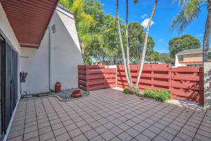 3896 Meadow Ln, Hollywood, FL 33021 Sold 01/01/26