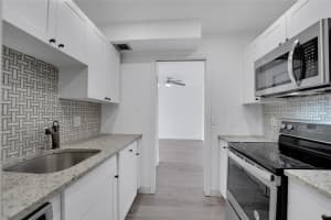 301 Croton Ave 302, Lantana, FL 33462 - MLS#F10532246