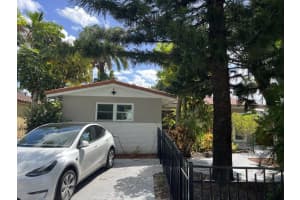 1042 Tyler Street, Hollywood, FL 33019 - MLS#F10532274